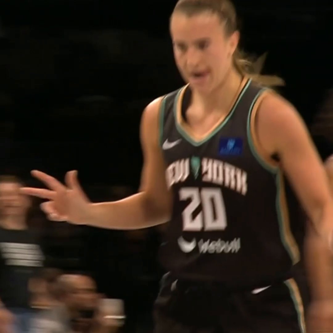 Sabrina Ionescu was hyped after this three 🔥