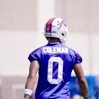 Working on that connection. 🤩 #GoBills | #BillsMafia