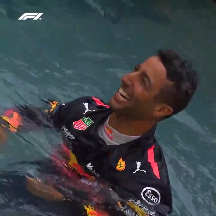 The Honey Badger makes a splash! 🌊 Classic Monaco celebrating from Daniel Ricciardo 🤩 #F1 #MonacoGP