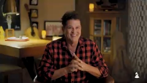 👏🎵 18 veces ganador del #LatinGRAMMY y dos veces ganador del #GRAMMY. Con más de 30 años de carrera, Carlos Vives es una de las figuras más respetadas de la música en español, pionero de un nuevo sonido latinoamericano, que fusionó el vallenato tradicional colombiano con pop y rock. Estas son las primeras palabras de nuestra Persona del Año 2024 🗣️