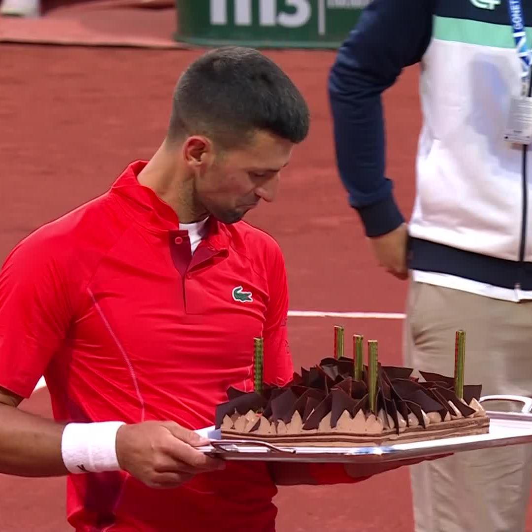 No birthday is complete without cake 🎂 Happy Birthday, Novak Djokovic 🥳