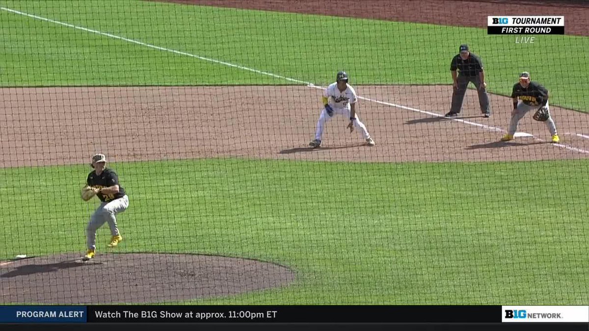 Gunned down! 💪 Cade Moss x #Hawkeyes