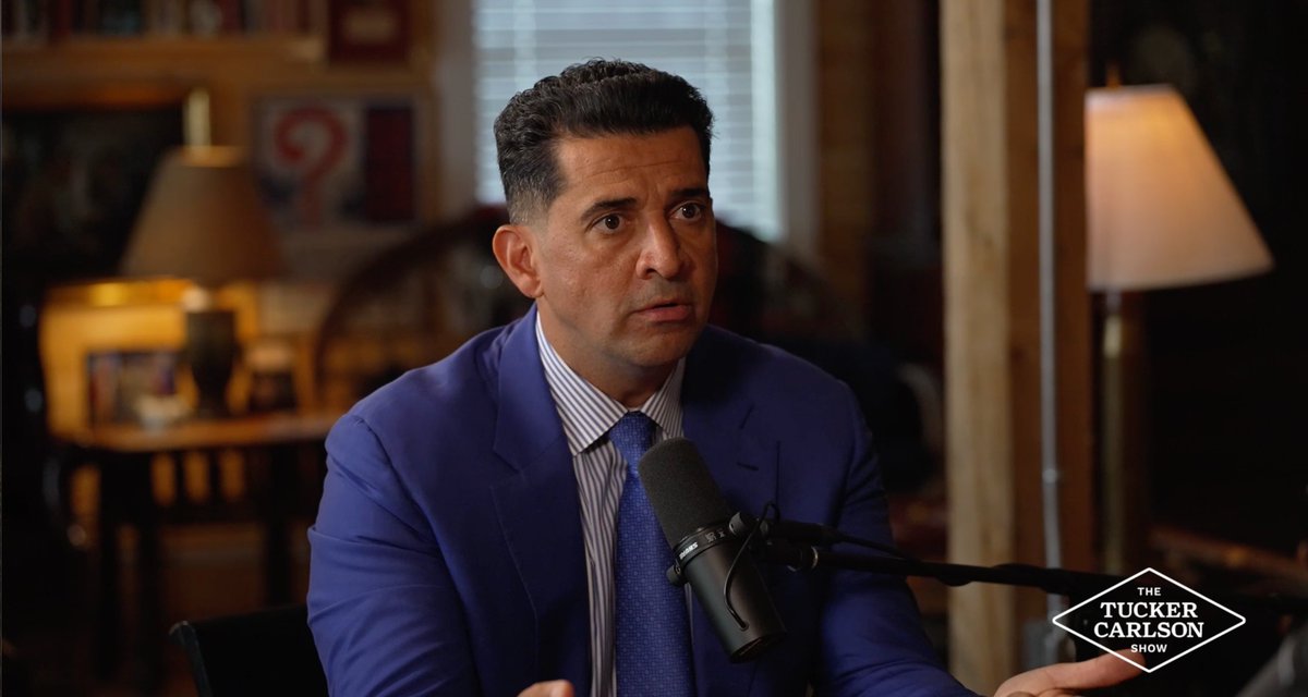 Ladies and gentlemen, Patrick Bet-David. (0:28) Who is Going to Win The Election and Why? (25:25) Reaction to the DOJ using “Deadly Force” Language in Mar-a-Lago Raid (30:28) Biden's State of the Union Speech (58:48) Analysis on our Media Landscape (1:08:25) Is Foreign Policy Splitting the Right? (1:20:46) Chris Cuomo and Vaccine Flip Floppers (1:42:10) Is Gavin Newsom or Michelle Obama the Next in Line for Democrats?