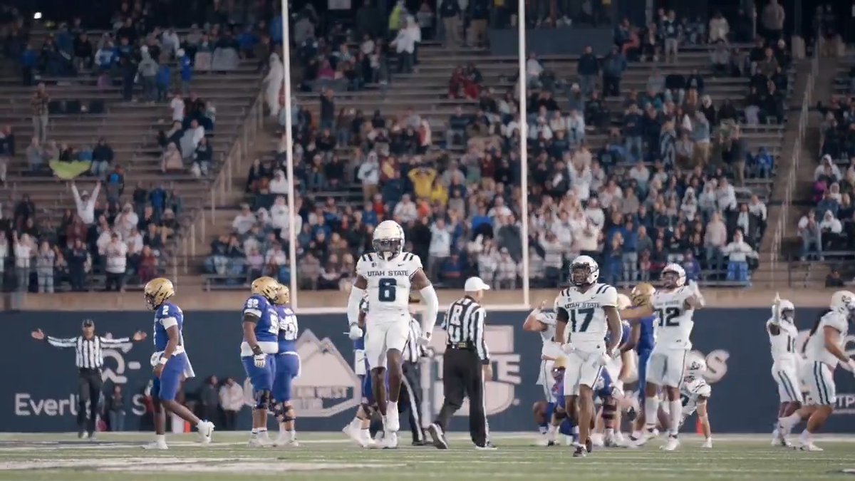 Aggie Nation We are a 𝟙𝟘𝟘 𝕕𝕒𝕪𝕤 𝕠𝕦𝕥! 🤘 @usuathletics #AggiesAllTheWay
