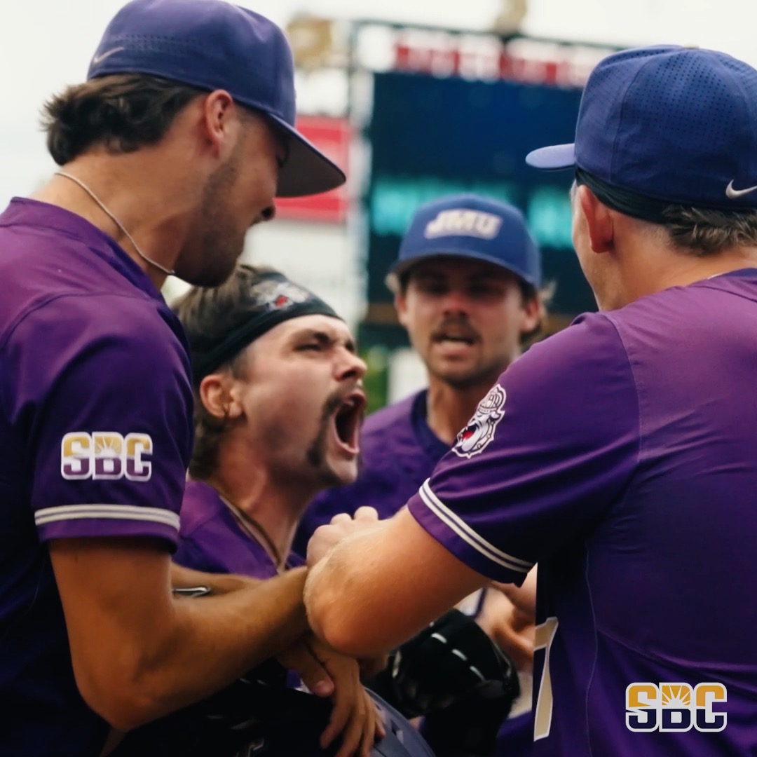 𝗦𝗧𝗥𝗢𝗡𝗚 𝗠𝗢𝗩𝗘 𝗢𝗙 𝗧𝗛𝗘 𝗚𝗔𝗠𝗘. Ryan Dooley delivers a go-ahead three-run blast in the seventh inning of a come-from-behind 10-9 victory for the Hercules Tires Strong Move of the Game. ☀️⚾️