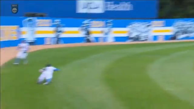 WEB GEM FOR THE BRUINS 🤯 jadelyn allchin #RoadToWCWS #SCTop10 x 🎥 ESPN2 / UCLA Softball