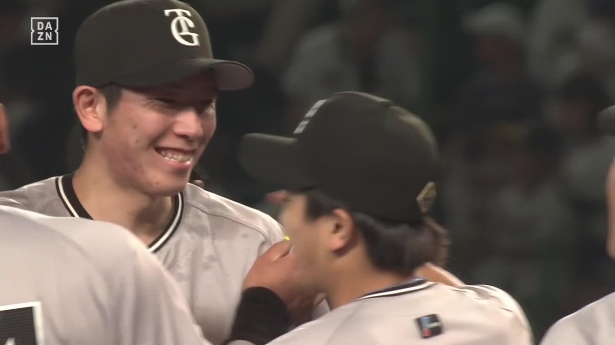 ／ 88年ぶりの快挙 ＼ 戸郷翔征がノーヒットノーラン達成 巨人の投手が甲子園での達成は1936年の沢村栄治以来 ⚾プロ野球(2024/5/24) 🆚阪神×巨人 📱Live on DAZN #DAZNプロ野球 #giants
