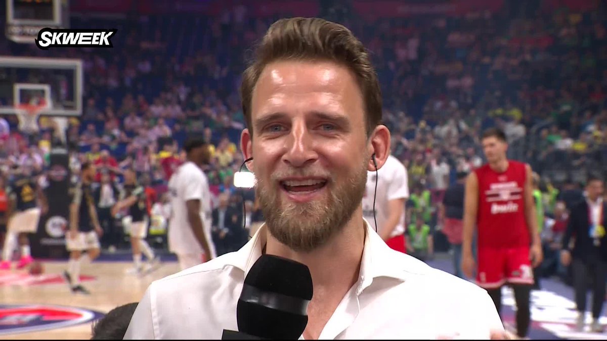 🥹 Heiko Schaffartzik rend hommage à Pascal Donnadieu, son ex-entraîneur : "Il était mon entraîneur mais il était plus que ça, c'est quelqu'un que j'aime beaucoup ! I love Pascal Donnadieu !" 🥰 ⭐️ Nanterre 92 #SKWEEKLive #EveryGameMatters #SKWEEK #alwaysON