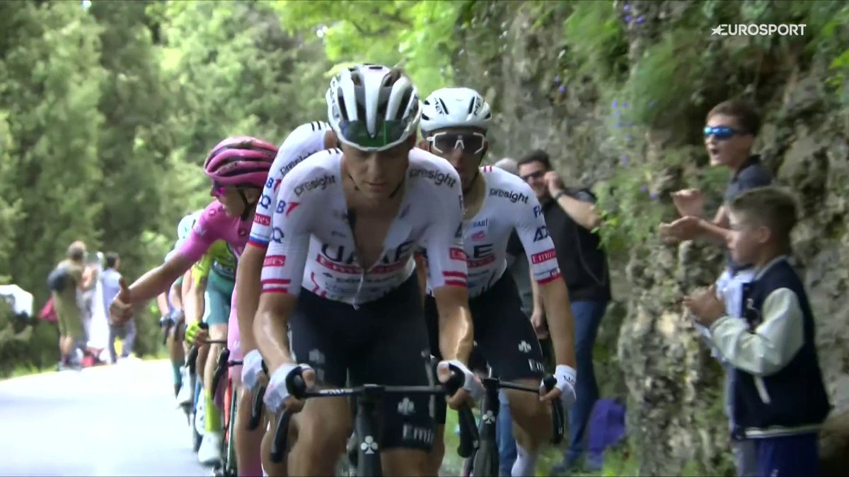 𝐂𝐚𝐩𝐨. Tadej Pogačar. #GirodItalia | #LaCasadelCiclismo