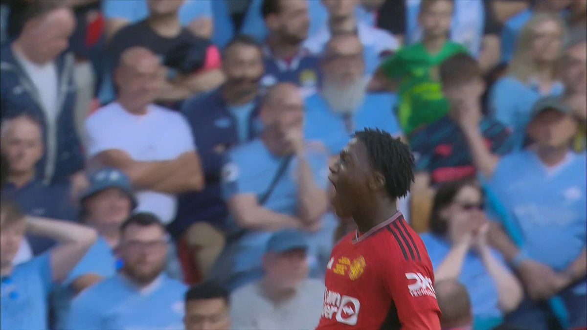 Kobbie Mainoo's breakthrough season just keeps on getting better! 🔥 He's doubled Manchester United's lead after a SENSATIONAL pass from Bruno Fernandes 🪄 #FACupFinal | #EmiratesFACup | #MCIMUN