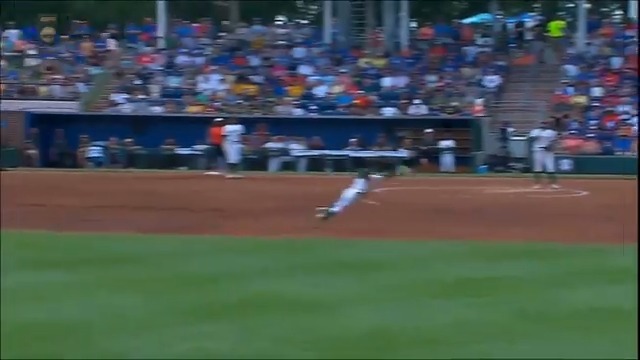 Presleigh Pilon said NOT TODAY 🚫 #RoadToWCWS #SCTop10 x 🎥 ESPN / Baylor Softball