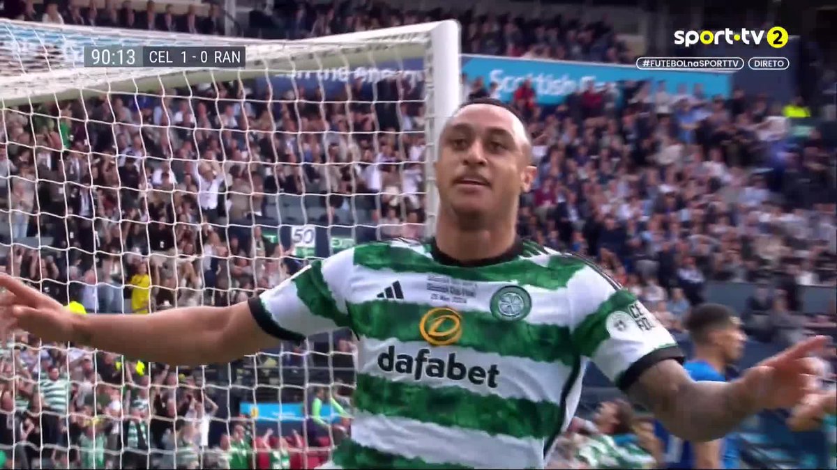 Ninguém parou Paulo Bernardo, Idah aproveitou e o Celtic na frente da final 🤯 #sporttvportugal #FUTEBOLnasporttv #taçadaescocia #celtic #rangers