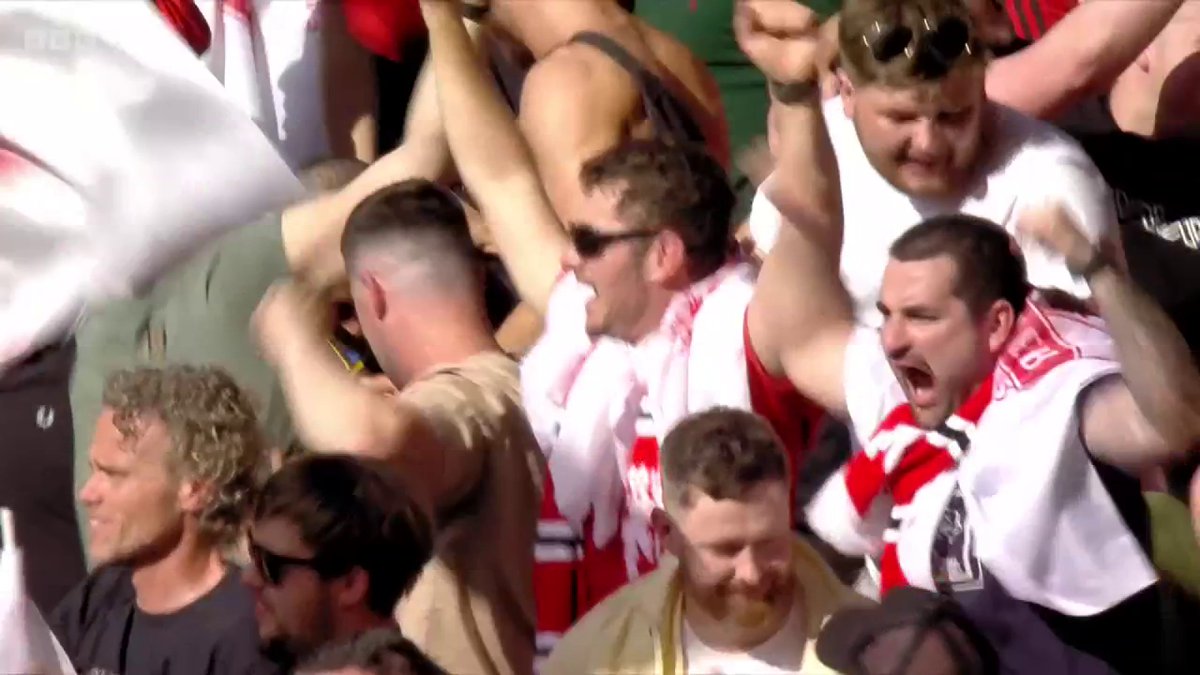 The moment Wembley ERUPTED! 🙌🙌🙌 Look what it means to Man Utd players and Erik ten Hag 🔴 #BBCFootball #BBCFACup