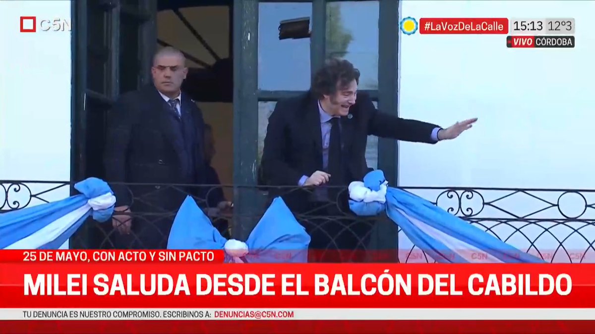 Tengo una tristeza infinita. Siento que esto es una pesadilla.