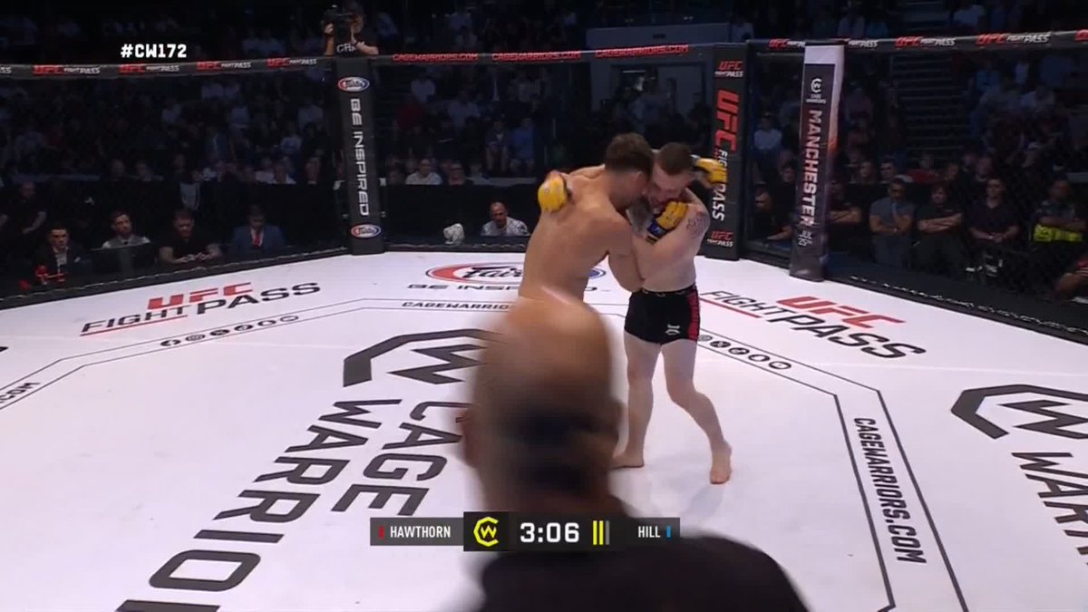 Leon Hill weathered the storm and turns the tide ❌ A RNC submission win, what a performance by this rising Lightweight. 📺 Watch #CW172 live on UFC FIGHT PASS
