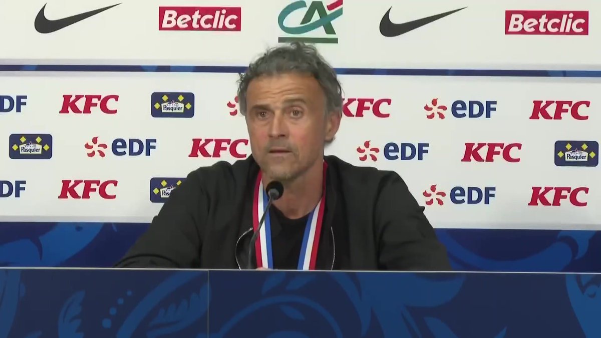 Luis Enrique : « C'était pour moi une grande chance pour moi d'avoir entraîné Kylian Mbappé. C'est un joueur qu'on ne remplacera pas. ❤️💙 » 🗣️ L'Équipe