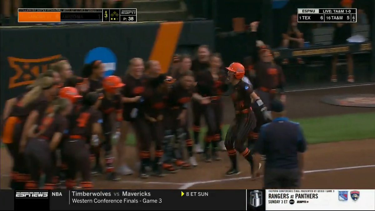 BACK-TO-BACK COWGIRL HOME RUNS 🤠 #RoadToWCWS x 🎥 ESPNews / OSU Cowgirl Softball