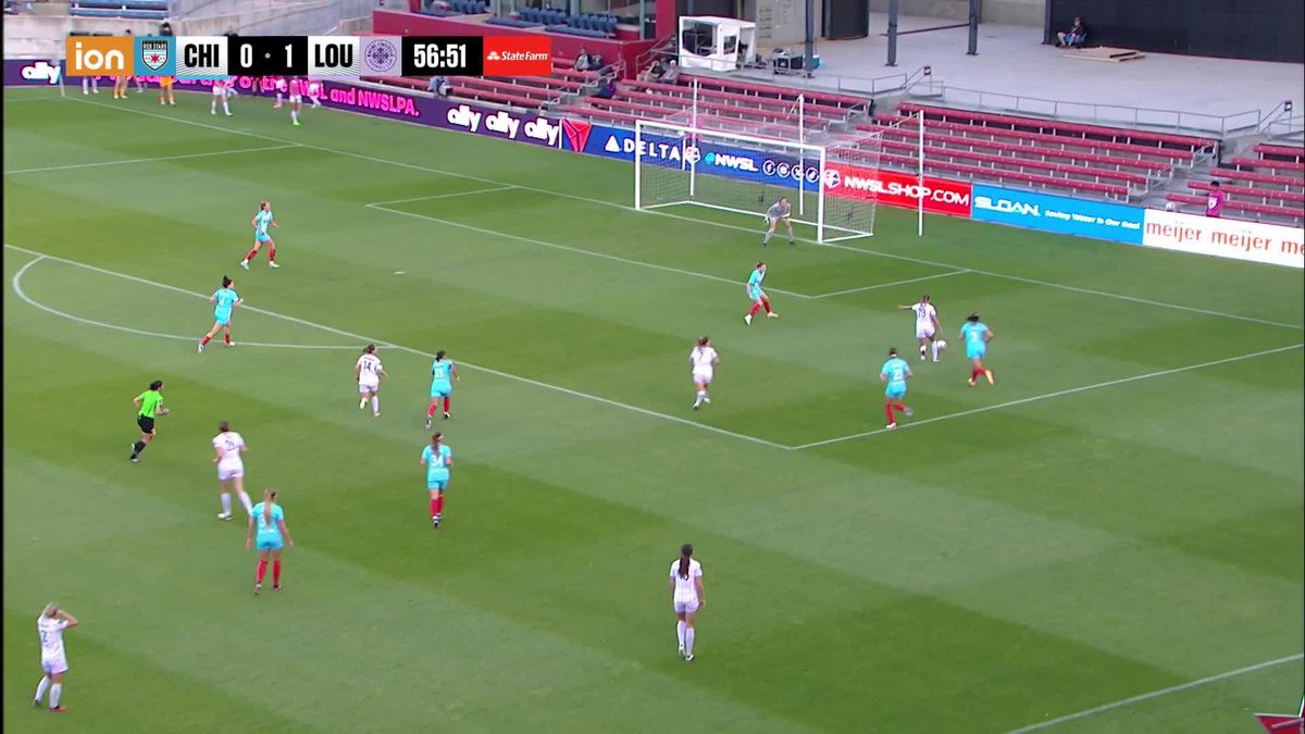 Mackenzie Wood locks it down and comes up with the big save for the Stars FC! 📺 NWSL on ION