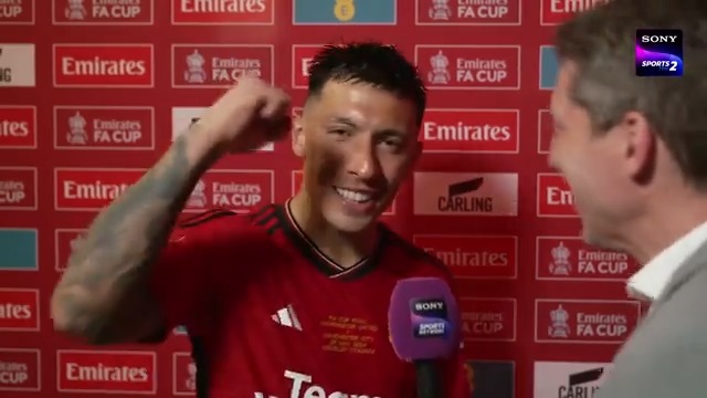 Watching Lisandro Martinez sing "We Have Seen It All", will surely make your day 🥹🫶 #SonySportsNetwork #EmiratesFACUp #FACup #ManchesterDerby