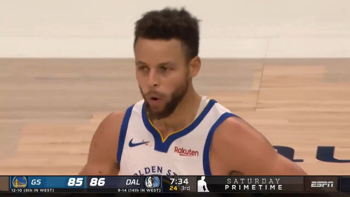 Voici 30 minutes de Stephen Curry qui envoie des bombes du parking…régalez-vous 👨🍳
