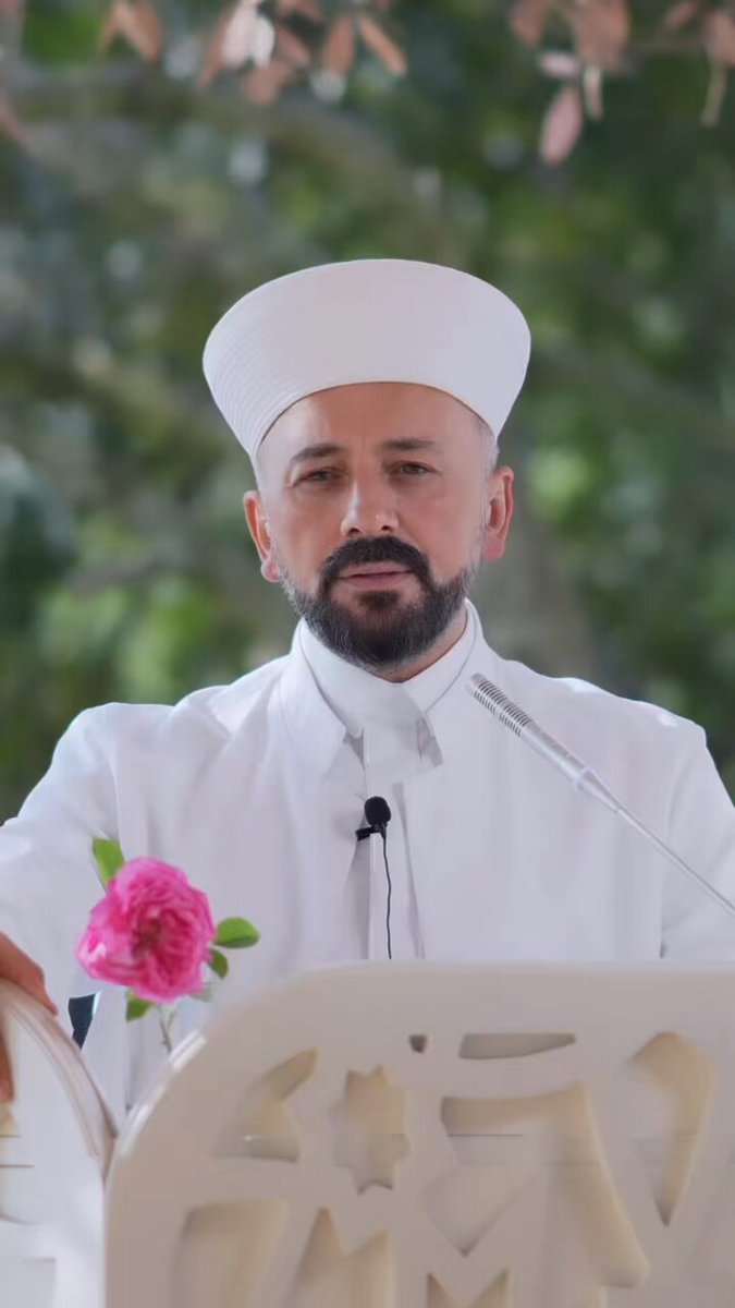 Son zamanlarda sokak hayvanlarıyla ilgili yaşanan olaylar ve toplumumuzda haklı olarak ciddi endişelere sebebiyet veren gündem hakkında bir değerlendirme…