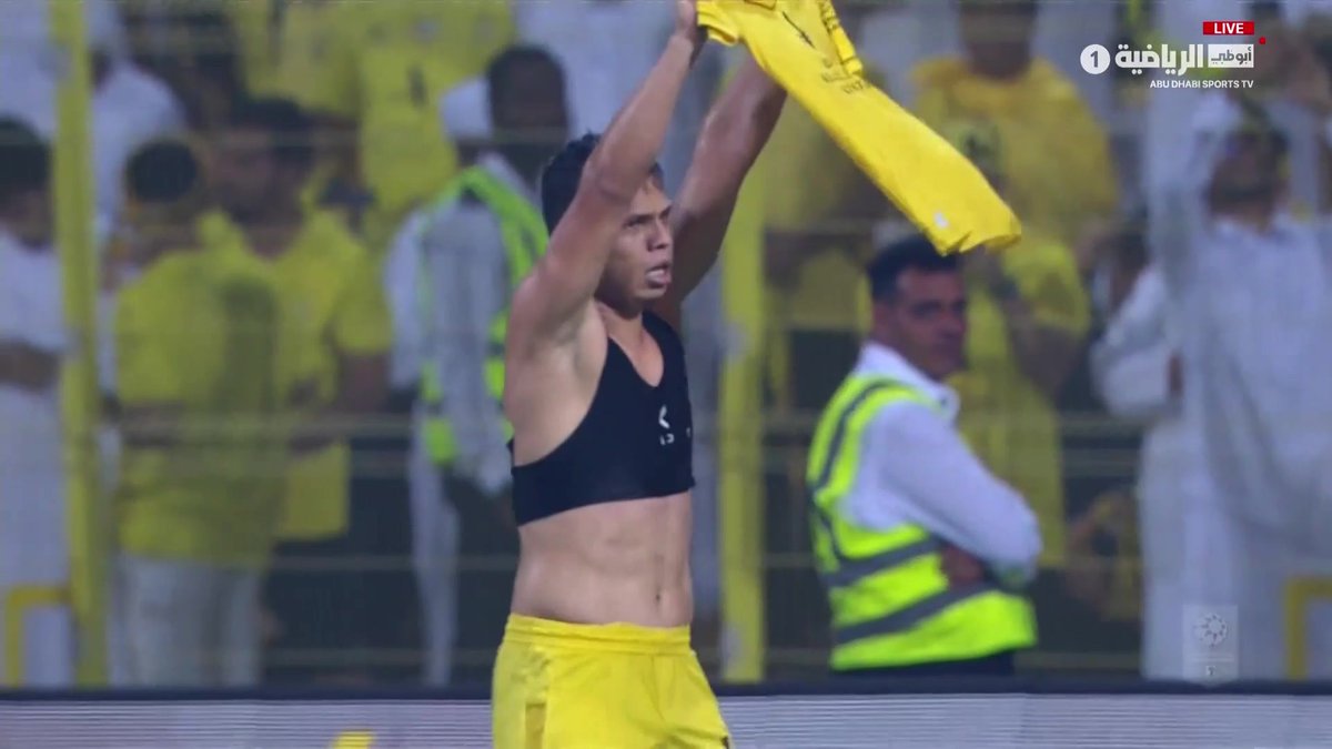 الثامنة بتوقيت زعبيل، موسم الثنائية التاريخية🏆 #الوصل 💛