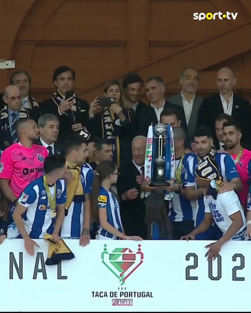 Porto levanta a 20.ª Taça de Portugal da sua história 🔵⚪️