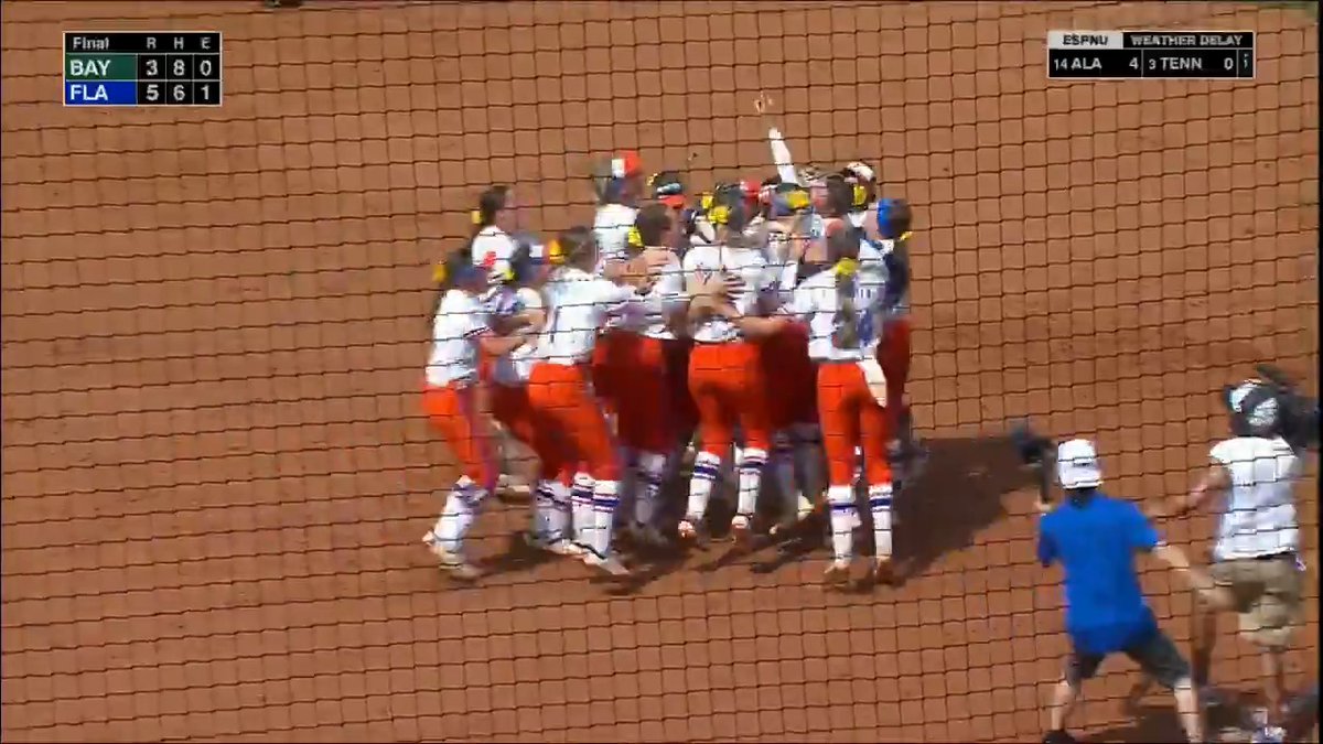 THE GATORS ARE HEADED TO THE #WCWS! 🐊 #RoadToWCWS x 🎥 ESPN / Gators Softball