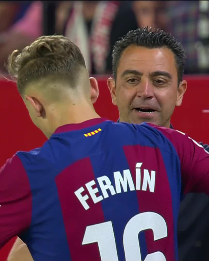 Fermín celebrates with Xavi 🥰 #LALIGAHighlights
