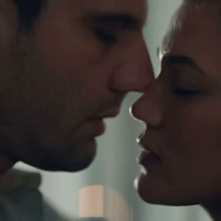 pouco se falou sobre essa provocação aqui, com os lábios colando…. #YargıVeda