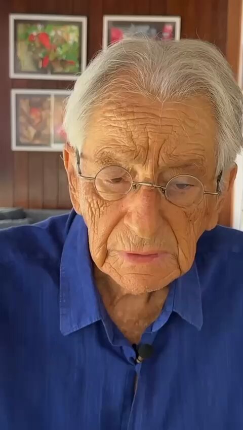 Para assistir com máxima atenção. O Fernando Gabeira resume bem a delicada situação do STF, onde há tempos o desmonte do combate à corrupção vem evoluindo com desenvoltura. E a de partidos políticos atuando para ajudar empresas corruptas, nas barbas do TSE.