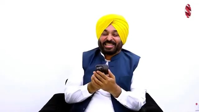 ਪੰਜਾਬ ‘ਚ ਬਿਜਲੀ ਦੀ ਕਮੀ ਨਹੀਂ ਆਉਣ ਦੇਵਾਂਗੇ… ਕਾਲ ‘ਤੇ PSPCL ਦੇ ਅਫ਼ਸਰ ਨੇ ਦੱਸਿਆ ਕਿ ਸਾਡੇ ਕੋਲ਼ ਹਾਲ਼ੇ ਲਹਿਰਾ ਮੁਹੱਬਤ ਵਿਖੇ 27 ਦਿਨਾਂ ਦਾ ਕੋਲ਼ਾ ਪਿਆ ਹੈ, ਗੋਇੰਦਵਾਲ ਸਾਹਿਬ 21 ਦਿਨਾਂ ਦਾ ਤੇ ਰੋਪੜ 17 ਦਿਨਾਂ ਦਾ ਕੋਲ਼ਾ ਪਿਆ ਹੈ ਜਦਕਿ ਇੱਕ ਮਹੀਨਾ ਪੂਰਾ ਰੇਲਵੇ ਟਰੈਕ ਬੰਦ ਰਿਹਾ ਹੈ…
