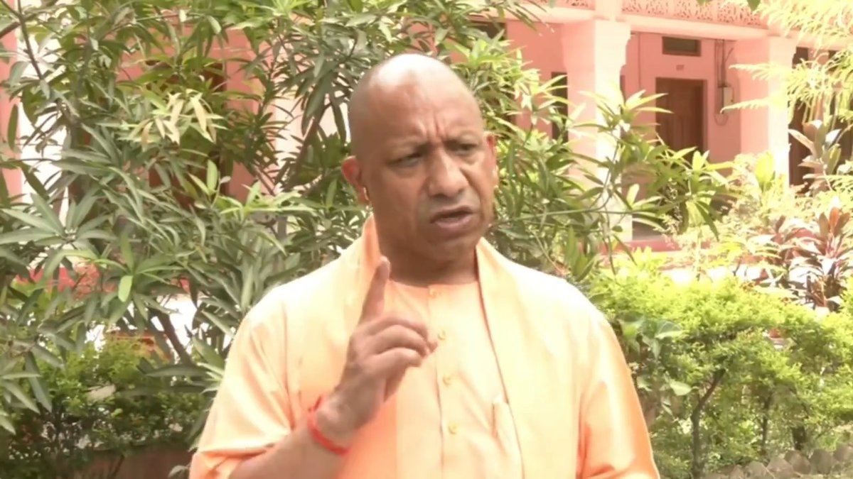 भारतीय जनता पार्टी SC, ST और OBC के आरक्षण को सुरक्षित रखने के लिए किसी भी प्रकार के मुस्लिम आरक्षण का विरोध करती है। मुस्लिम आरक्षण असंवैधानिक है। इस प्रकार की कुप्रथा को थोपने का प्रयास होगा तो ये देश की अखंडता के लिए एक चुनौती होगी...
