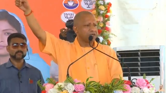 हमने तो शुरुआत कर दी है... जितने भी बड़े माफिया थे, उनकी अवैध संपत्ति को वापस ले रहे हैं और वहां पर गरीबों के लिए आवास बन रहे हैं...