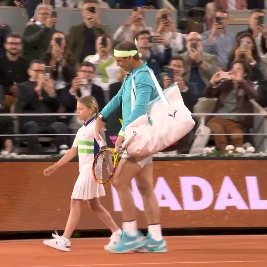 Le grand retour de Rafael Nadal, 14 fois vainqueur, dans son jardin à Paris. 🔥🇪🇸 #RolandGarros