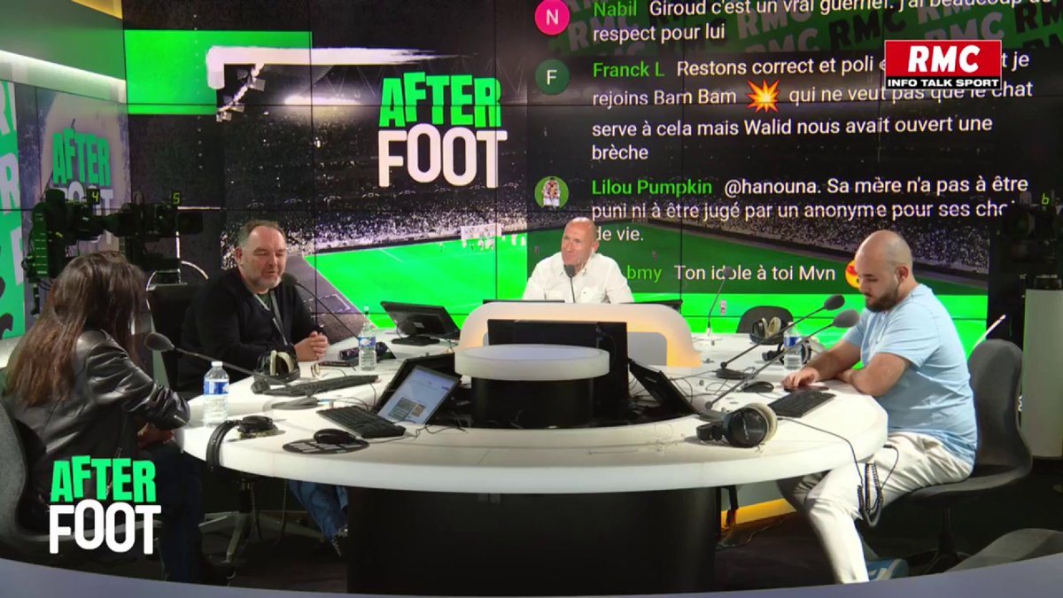 🗣️ "Ça l'a profondément touché. Après le match contre le Cameroun. Il pleure. Il ne comprend pas pourquoi il y a une telle haine contre lui. Il a terriblement souffert" Dominique Rouch, coauteur du documentaire sur Olivier Giroud, renvient sur l'Affaire avec Benzema.