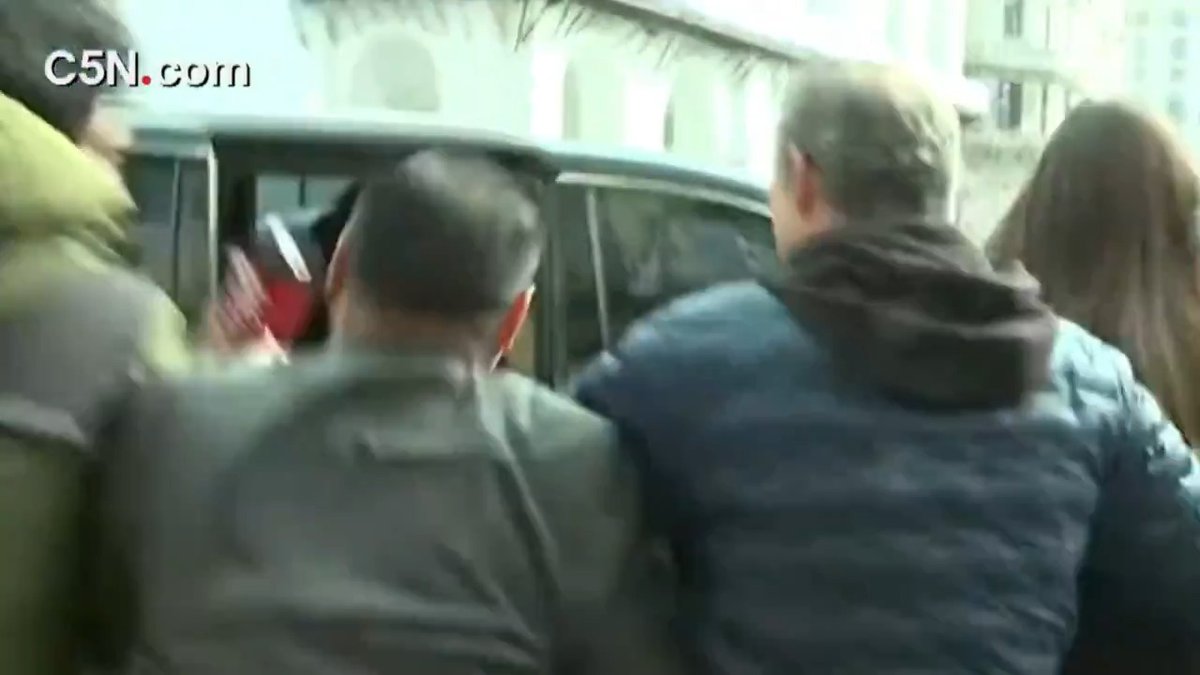 "Hombro": Por comentarios sobre lo que sucedió durante un móvil de C5N