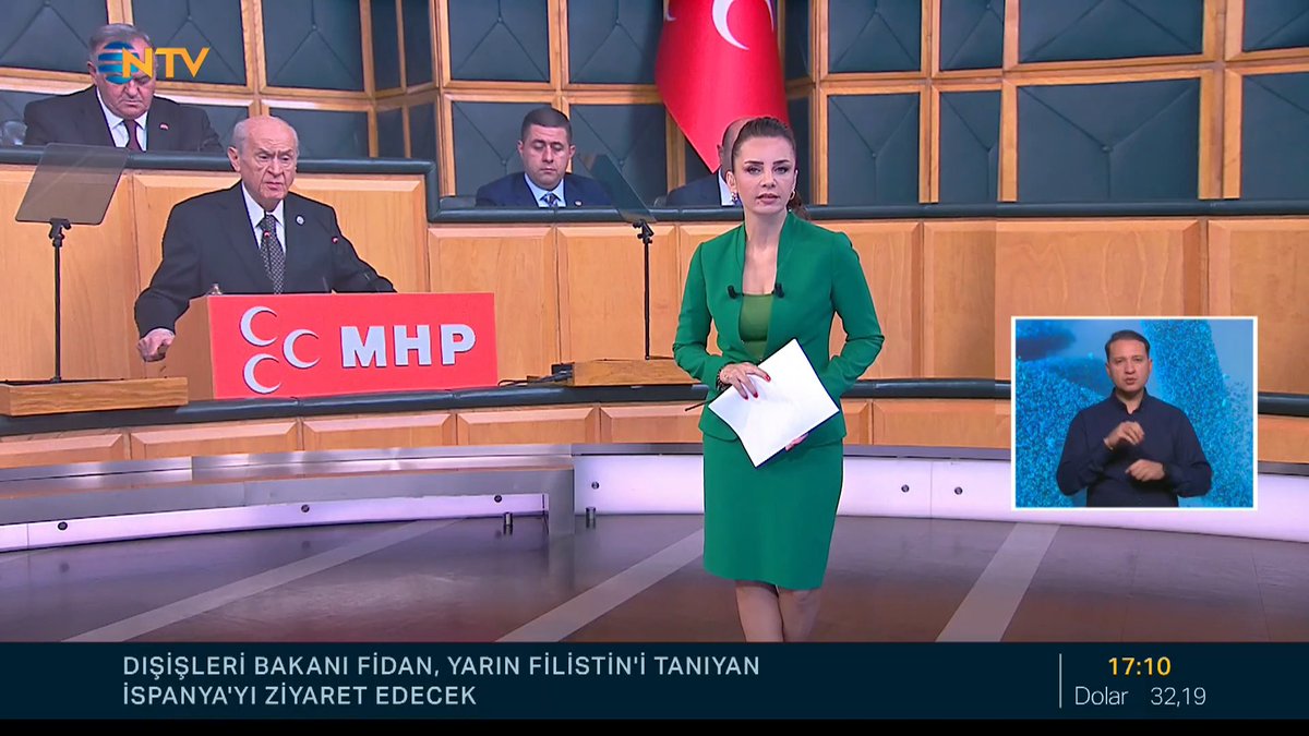 Hem terör örgütüyle aynı kareye girip sarmaş dolaş olmanın, hem de kalkıp yumuşamadan ve normalleşmeden bahsetmenin inandırıcı bir yanı yoktur.