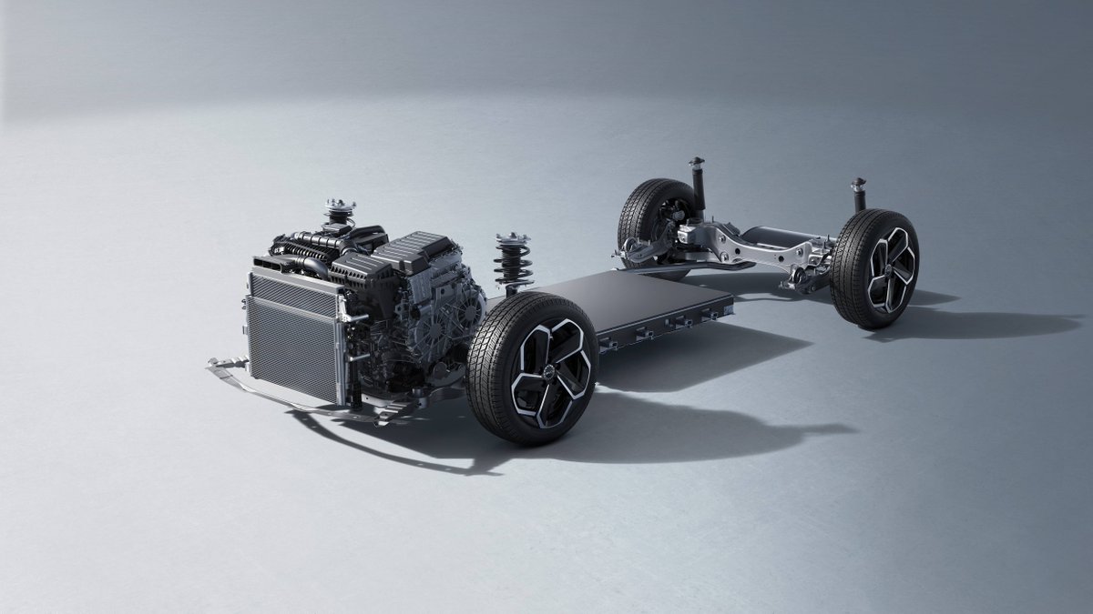 China's BYD has unveiled a hybrid car that can drive non-stop for 2,000 kilometers. That's the equivalent of New York to Miami. Danny Lee reports