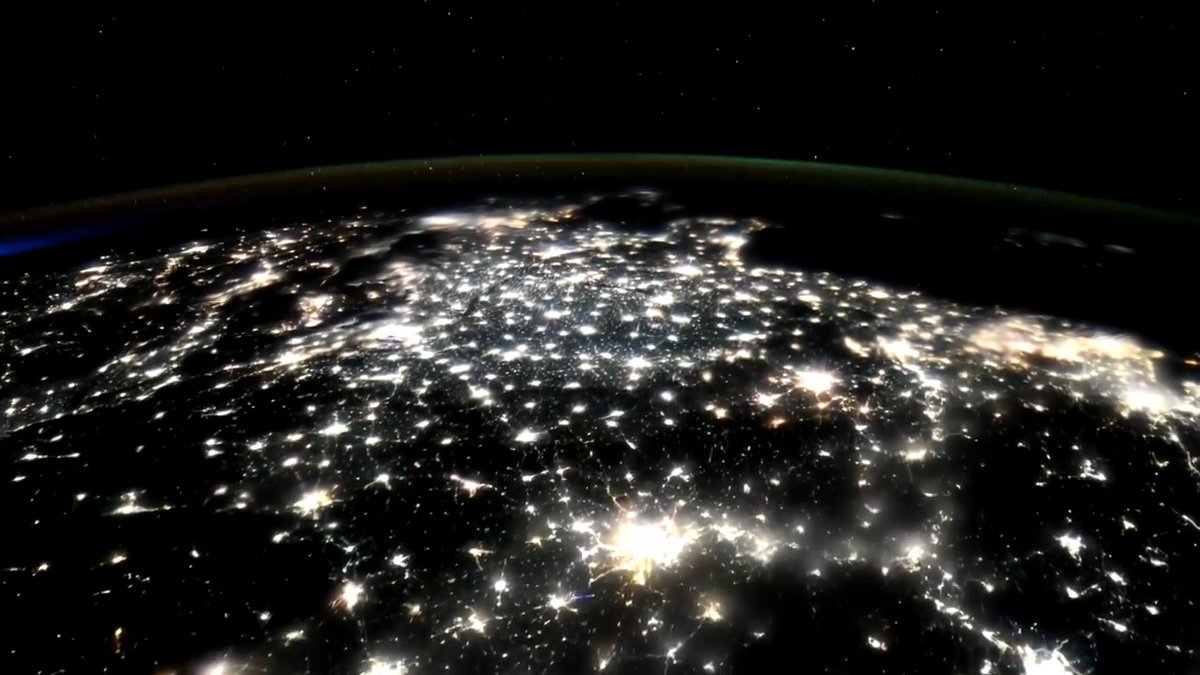 Sit back, relax, and enjoy the views. 🌏🌆 Soaring 260 miles above Earth, NASA astronaut Matthew Dominick captured this timelapse footage of city lights spanning from Vietnam to Japan.
