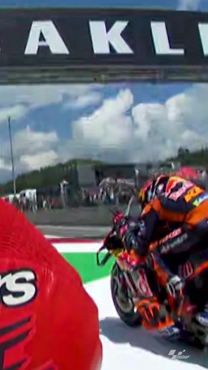 Taunting your old teammate, Viva Miller style! ✌️ Jack Miller 😂 #ItalianGP 🇮🇹