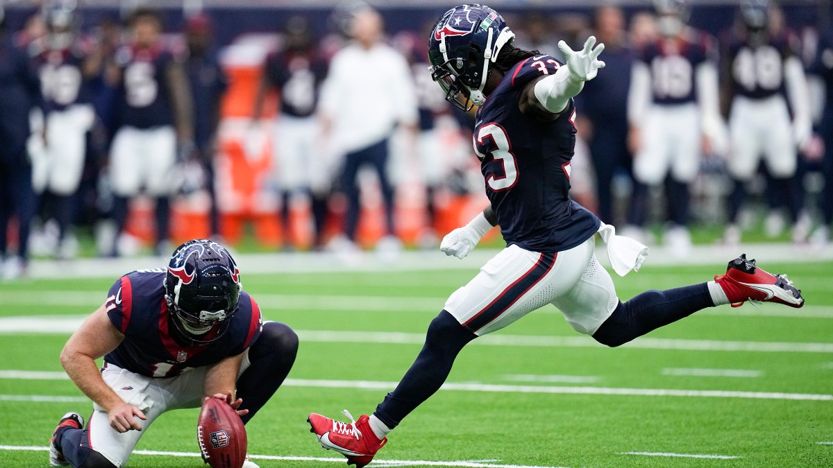 .Houston Texans RB Dare Ogunbowale is an absolute FORCE on special teams 😮💨
