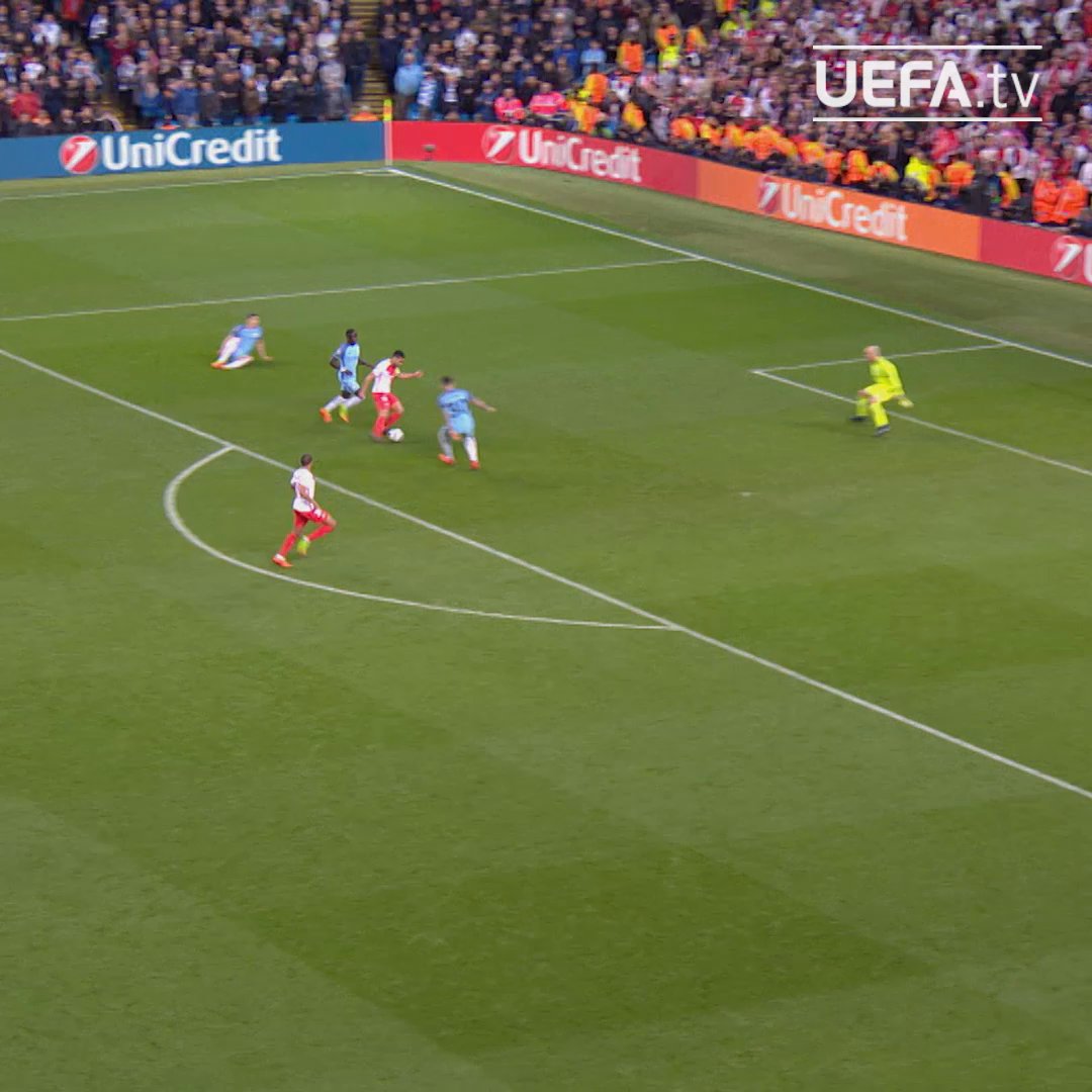 ⚽ 🤩 𝑼𝒏𝒂 𝒎𝒂𝒓𝒂𝒗𝒊𝒍𝒍𝒂 Radamel Falcao 🇨🇴 #UCL | Radamel Falcao