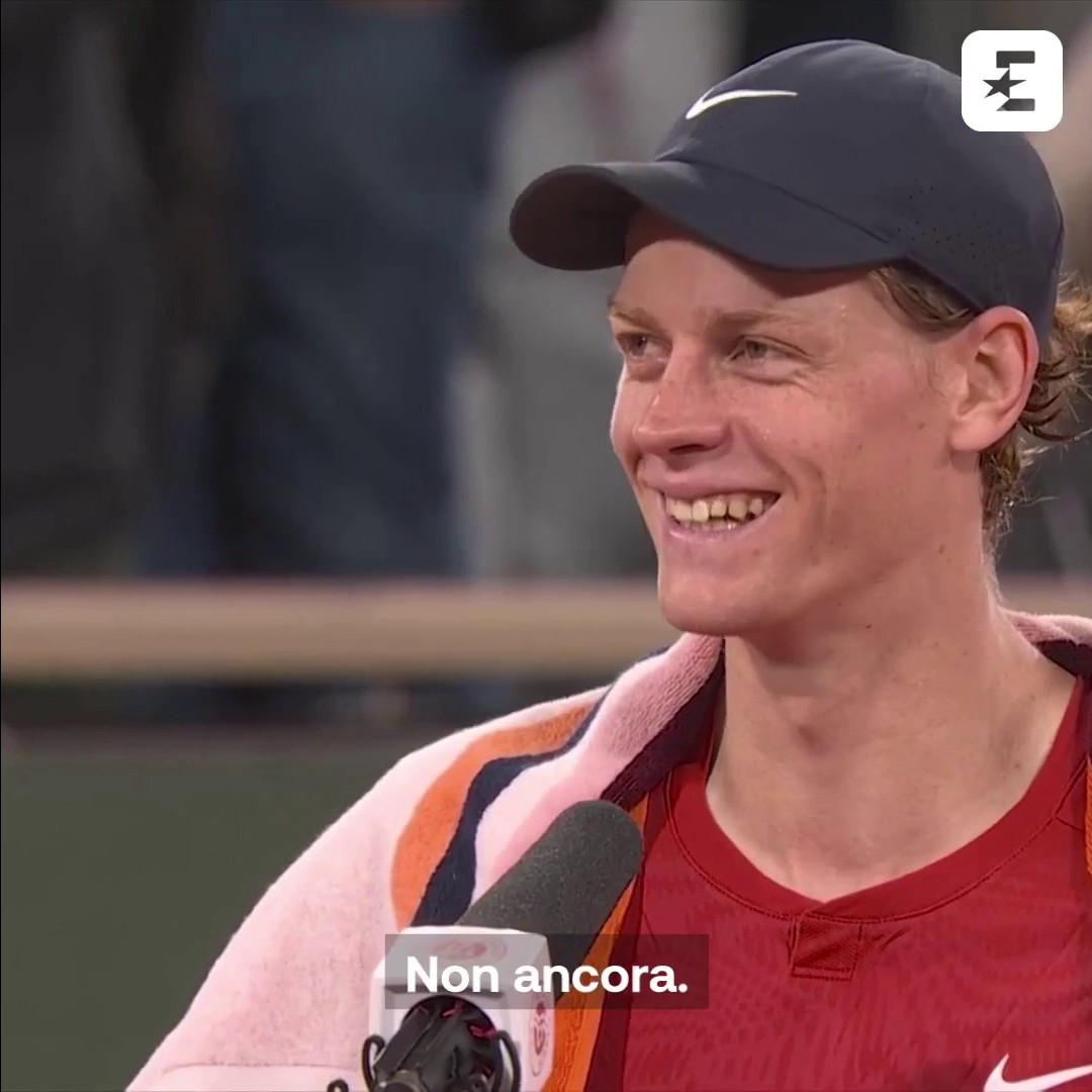 Chi si candida come prof di francese per Jannik? 😬🧑‍🏫🇫🇷 #EurosportTennis #Sinner #RolandGarros