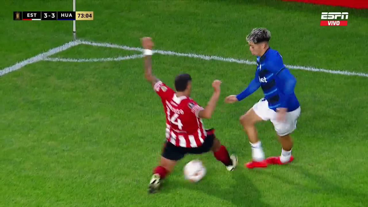 ¡Hermoso caño de Maximiliano Gutiérrez! 📺 Mirá TODA la CONMEBOL #Libertadores por #StarPlusLA