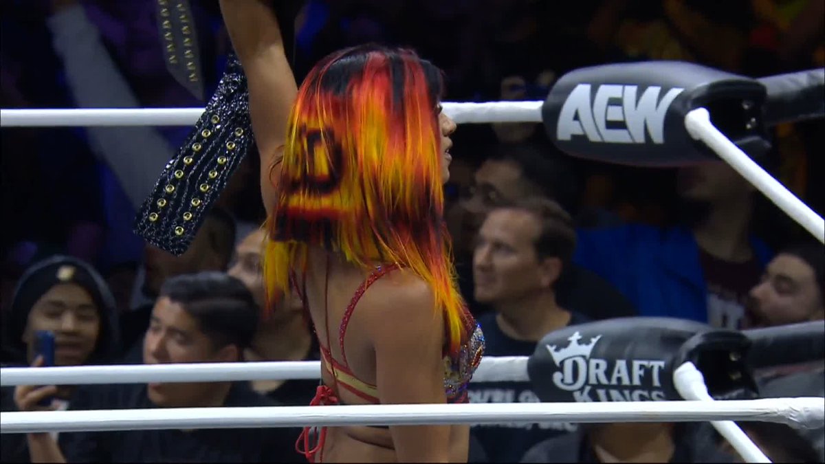 Is #NJPW Strong Women's Champion Stephanie Vaquer calling her shot against #TBS Champion Mercedes Moné?! Watch #AEWDynamite LIVE on TBS! Stephanie Vaquer | Último Moné