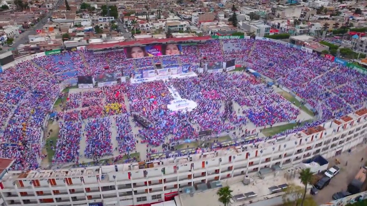 🙌 ¡Acabaron los 90 días de campaña, pero esto apenas comienza porque vienen los mejores 6 años para #Guanajuato! 💙 Muchas gracias por ser parte de este Nuevo Comienzo. ✨ #VotaXLibia #LibiaGobernadora #ClaroQuePodemos
