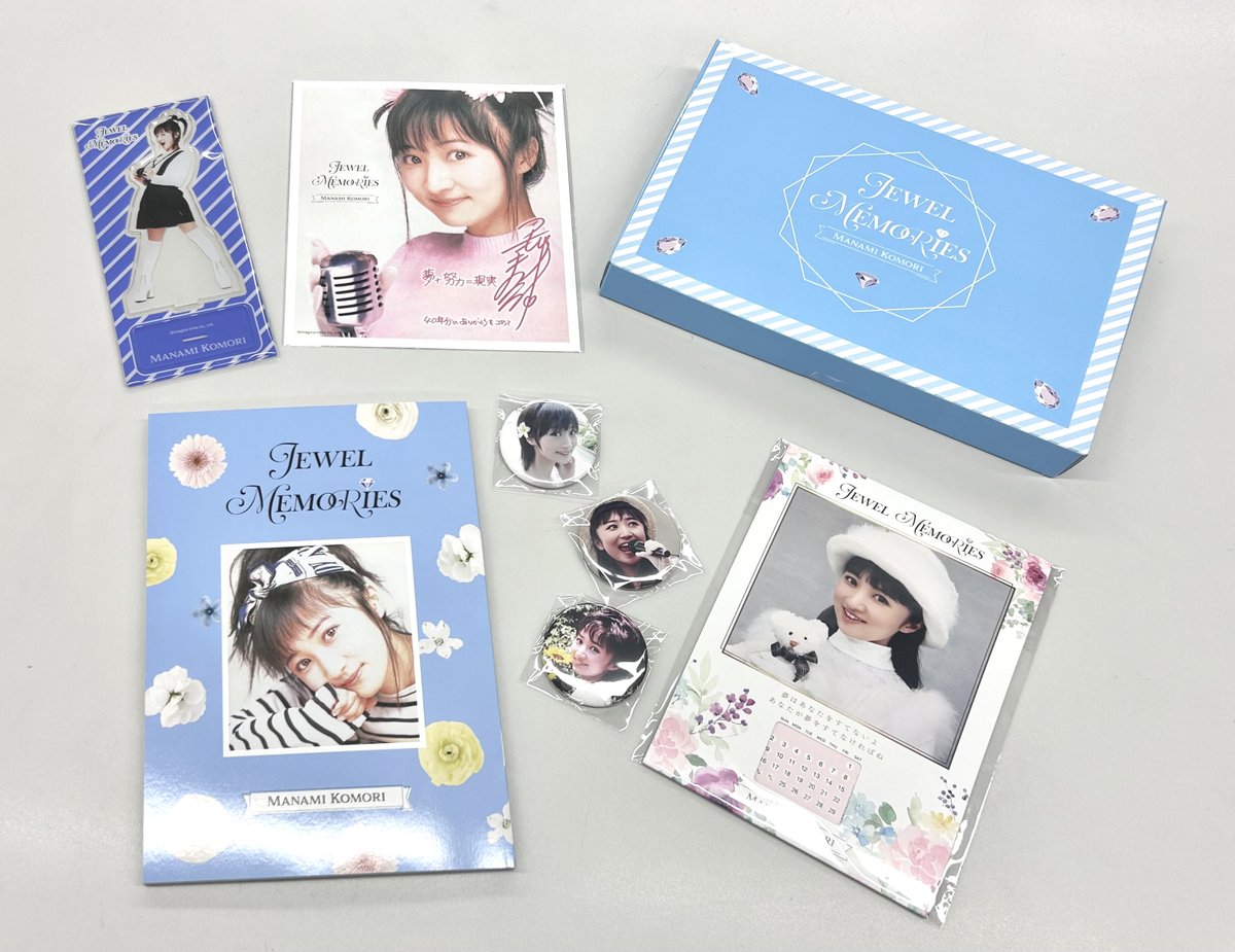 💎小森まなみメモリアルブック💎 メモリアルブック『JEWEL MEMORIES』がいよいよ発売！本日は開封動画とグッズの制作エピソードをお届け🌟 まだまだ予約受付中です😊 JEWEL MEMORIES通信💌 #小森まなみ #マミ姉ジュエルプロジェクト #マミ姉メモリアルブック