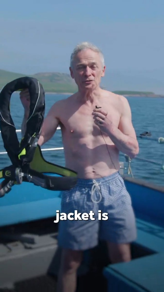 🚨ALERT:🚨 🛥️ Here’s Richard Bruton on a BOAT to explain the new pay-related Jobseeker's Benefit, which Regina Doherty MEP worked on. On June 7th, vote No.1 Regina Doherty in Dublin.