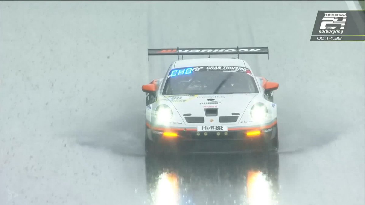 It's the Nordschleife, so obviously it's dry on the start/finish straight and biblical elsewhere... Q1 📺+⏱️ #IGTC | #24hNBR 🌲